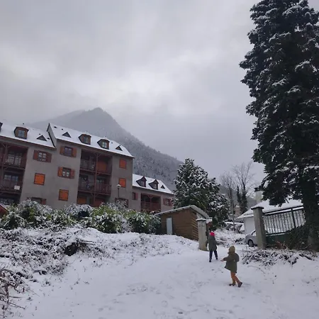 Διαμέρισμα Vue Montagnes Rdc Piscine *