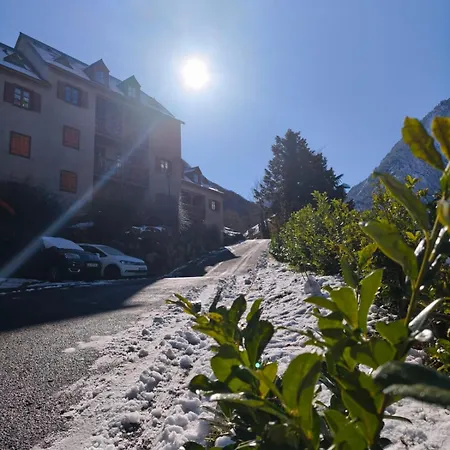 Vue Montagnes Rdc Piscine Διαμέρισμα Cauterets