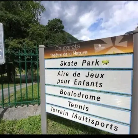 Vue Montagnes Rdc Piscine Cauterets