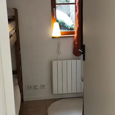 Vue Montagnes Rdc Piscine Apartamento