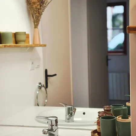 Vue Montagnes Rdc Piscine *