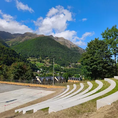 Vue Montagnes Rdc Piscine Apartamento